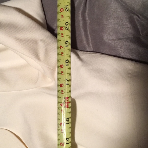 Suit. Size 10. High end. This is a class act fabric is like no other. - Picture 8 of 8